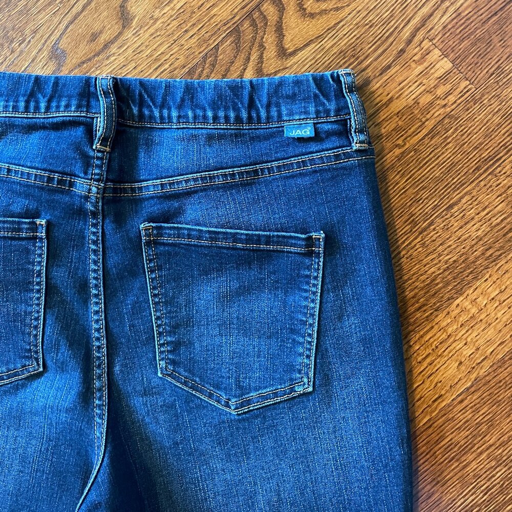 LAST CHANCE: Jag Jeans Medium Wash Pull-On Jeans - Size 12 - Picture 6 of 6